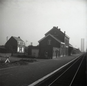 Z40523 - Kapellen-op-den-Bos - Van Overschelde, Train World Heritage.jpg